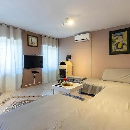 Beautiful In Kostrena Sveta Lucij With 2 Bedrooms And Wifi *